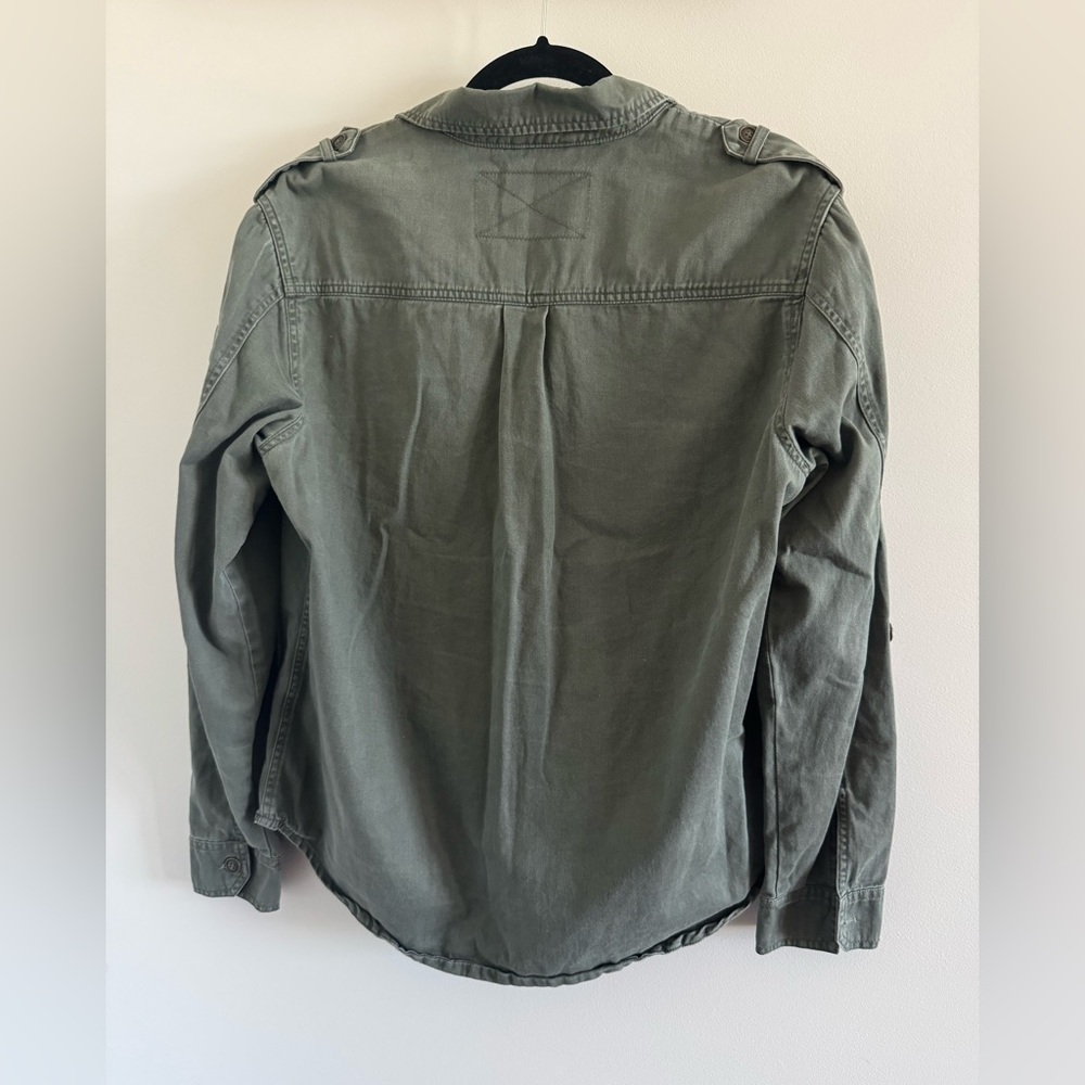 Garage Structured Button Up Shirt - Picture 4 of 4